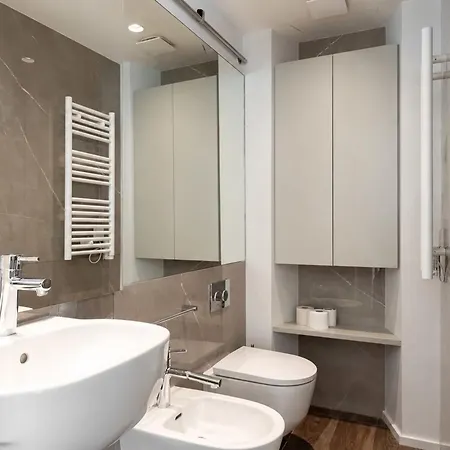 Ref 2081 - Croisette - Sea View For Rent Appartement *